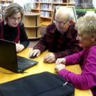 kaeylee with computer